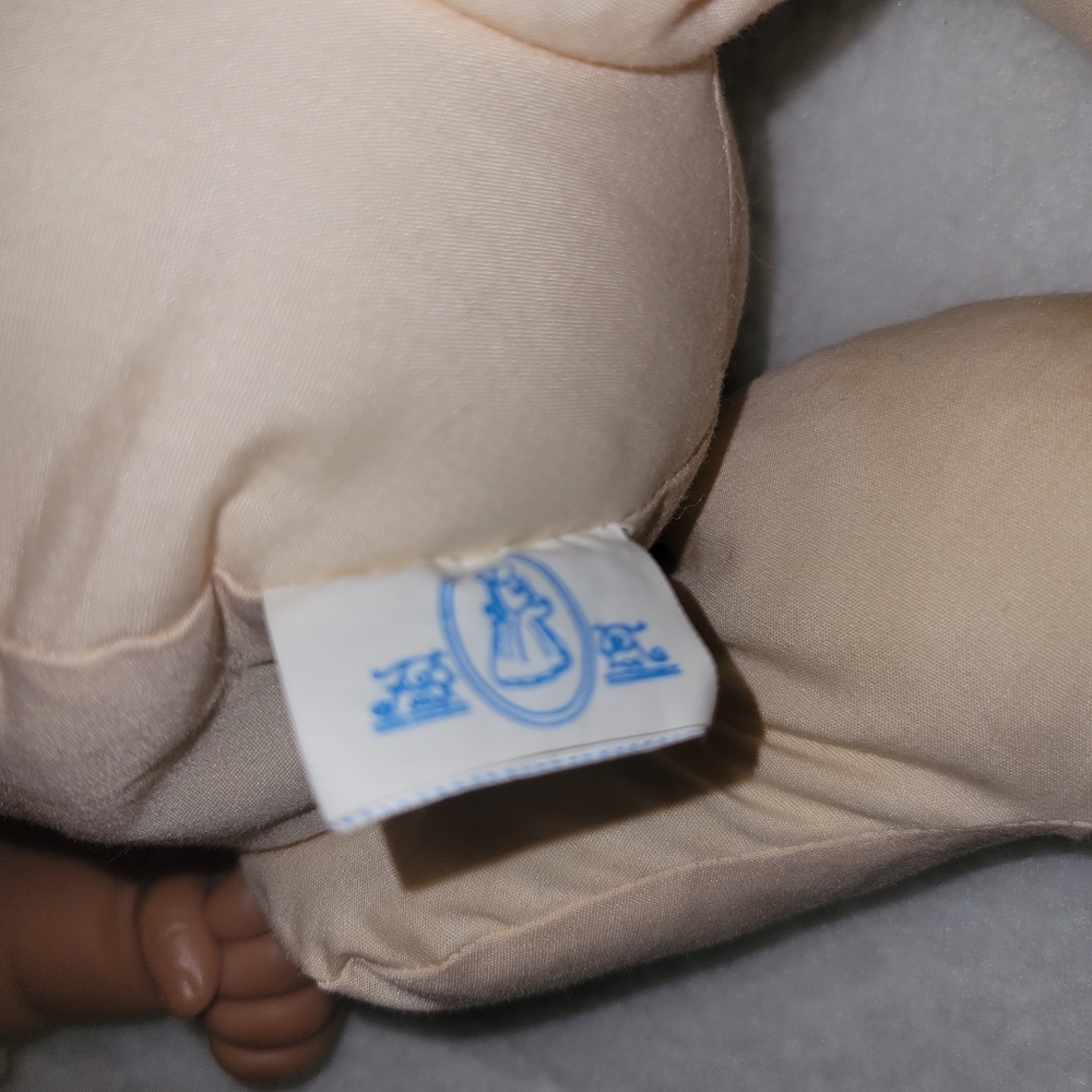 Lee Middleton Vintage  Realistic Baby Doll "Cherish"  Blonde Hair - Picture 13 of 14